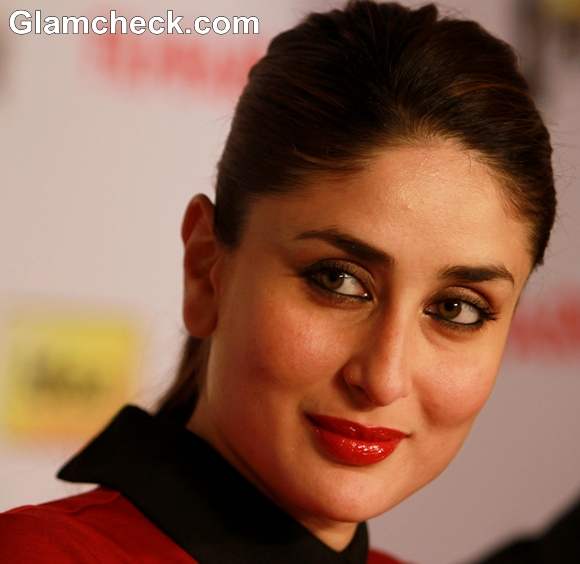 Kareena Kapoor Shows How To Sport The Red Makeup Look For Christmas