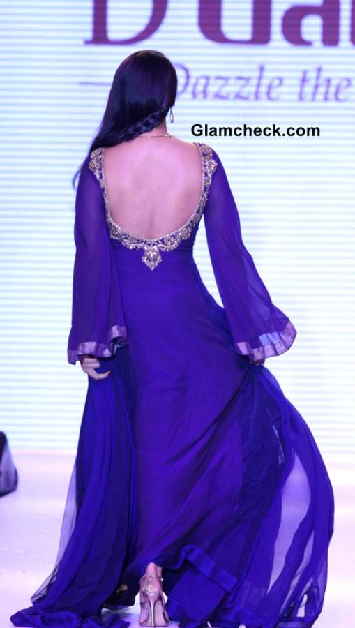 Sonakshi Sinha purple gown IIJW 2013 Gitanjali Beti collection