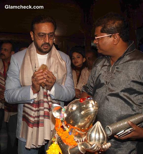 Music Launch of Raqt at Andheri Cha Raja 2013