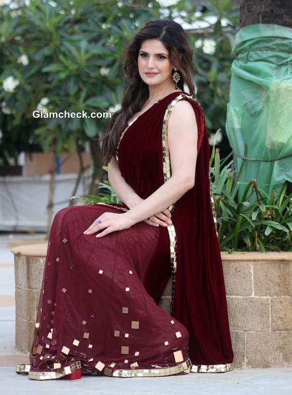 Zarine Khan in Archana Kochhar Sari at Wedding Lounge 2013