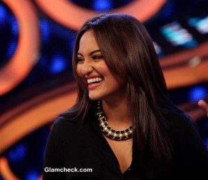 Sonakshi Sinha Cast of R Rajkumar on Dance India