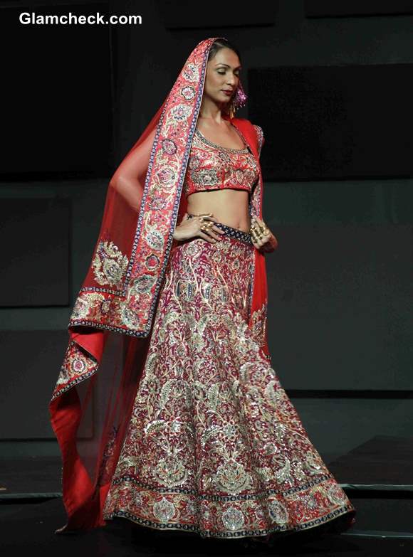 2013 Blenders Pride Fashion Tour Suneet Varma
