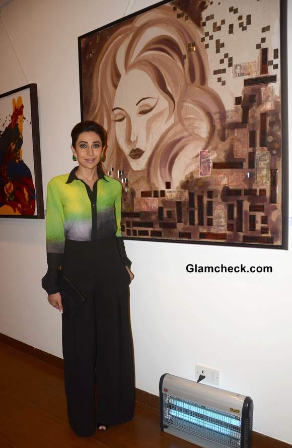 Karisma Kapoor in Green and Black at Bal Disha Art Exhibition in Mumbai