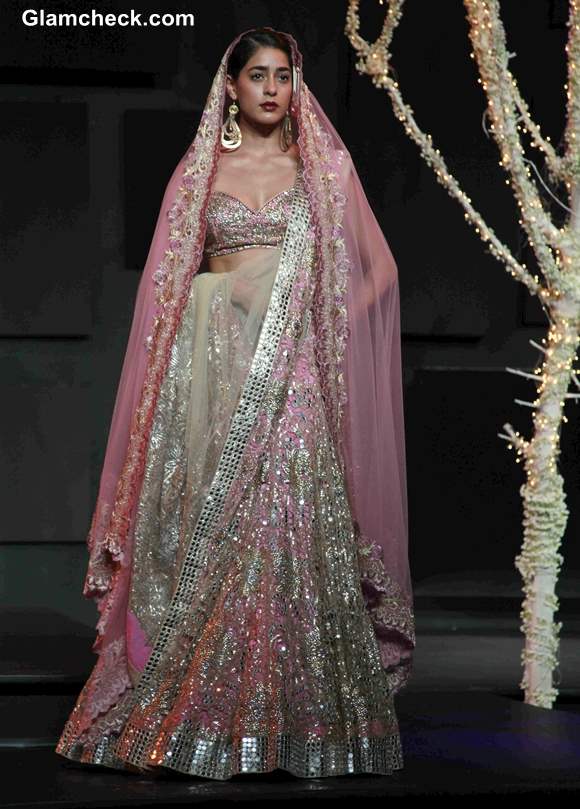 Suneet Varma show at 2013 Blenders Pride Fashion Tour