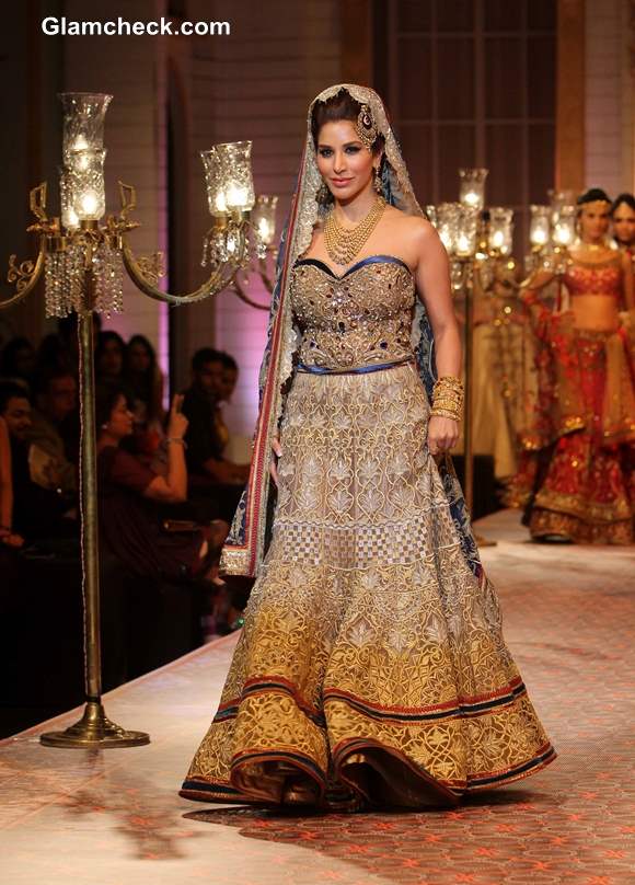 Sophie Choudry in Beautiful Azva jewellery and Corset Lehenga for Mandira Wirk