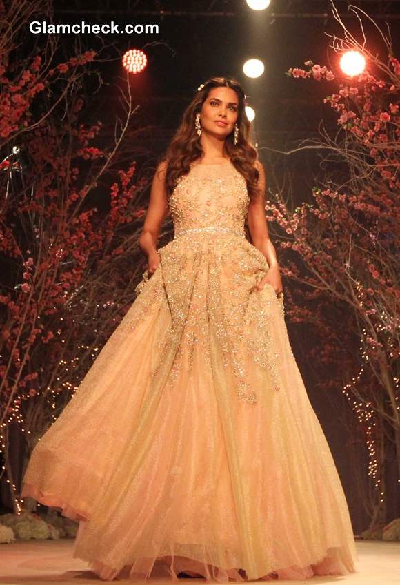 Esha Gupta for Jyotsna Tiwari India Bridal Fashion Week 2014