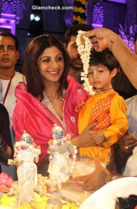 Shilpa Shetty with son Viaan ISKCON temple - Janamashtmi 2014