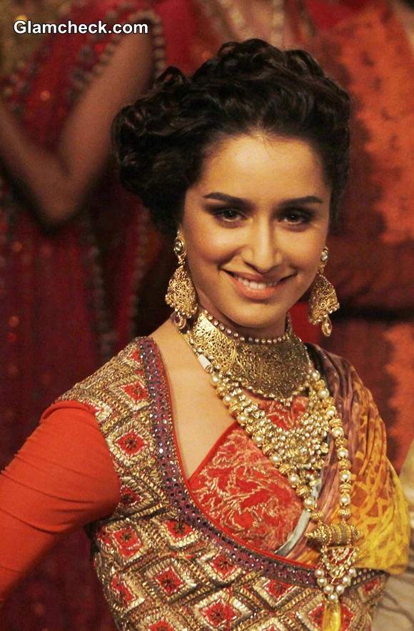 Shraddha Kapoor Showstopper for J J Valaya at India Bridal Fashion Week 2014