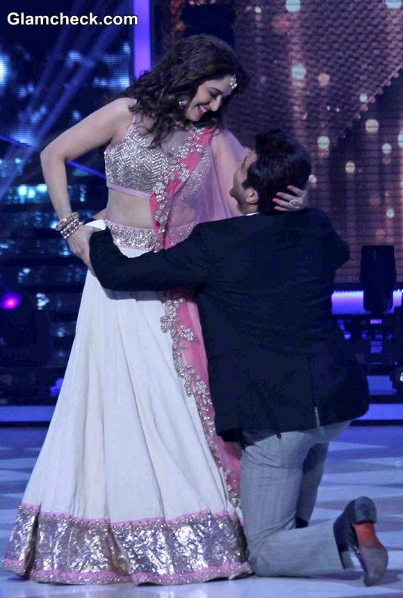 Anil Kapoor and Madhuri Dixit at the grand finale of Jhalak Dikhhla Jaa Season 7