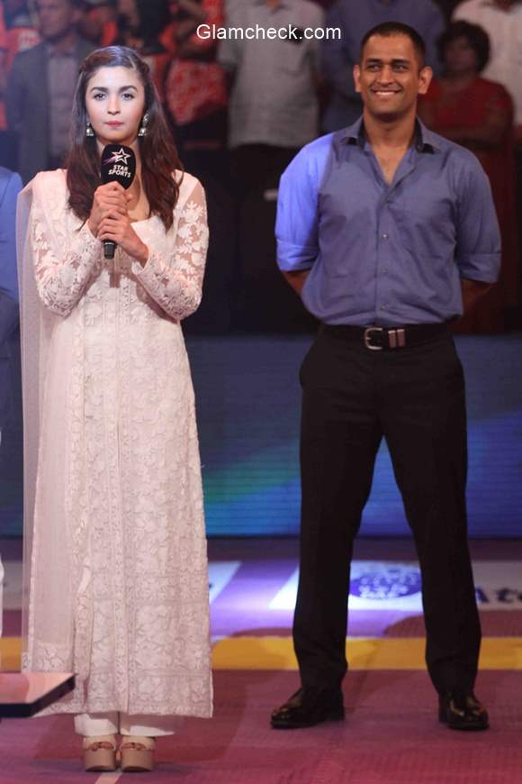 Celebs at the finals of Pro Kabaddi League season 2