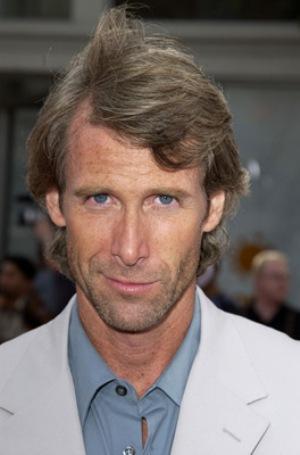 Michael Bay demands Public Apology over security guard allegations