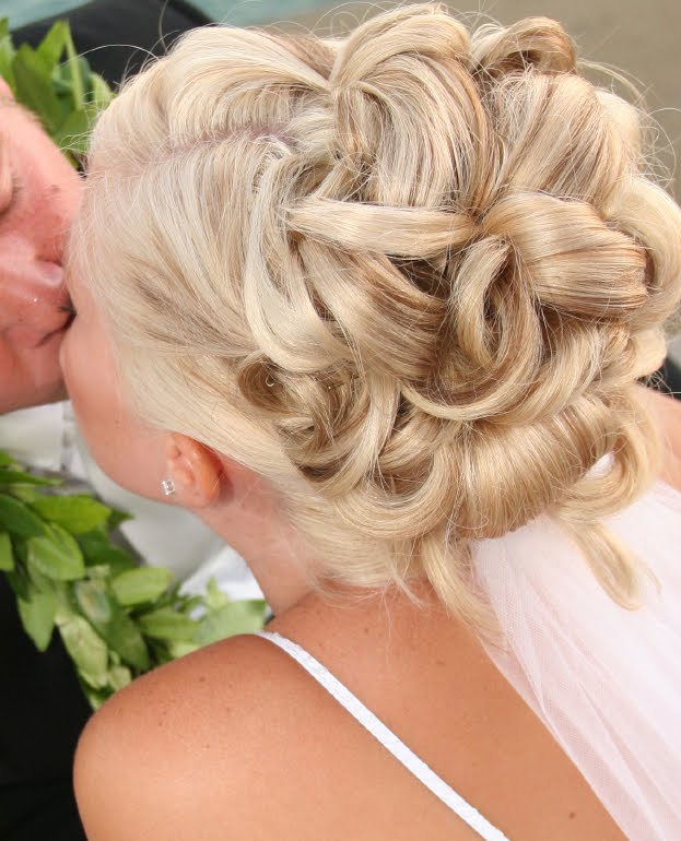 bridal_hairstyle for long hair- updo4