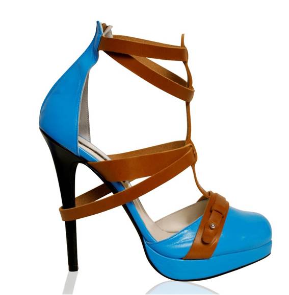 Ana-Locking-womens-footwear-f-w-2010-4