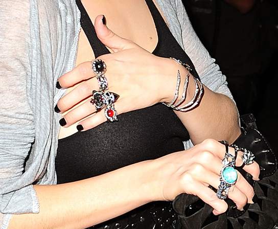 Christina Aguilera’s rings