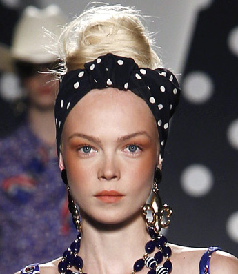 Hair Accessories Trend S/S 2011: Headbands, Bandanas and Head Gears