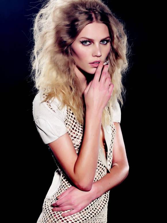 Aline Weber Follow Magzine First Issue 7