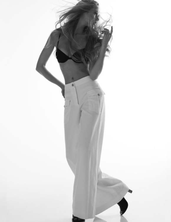 Chantal le Fevre LOfficiel Singapore December 2010 6