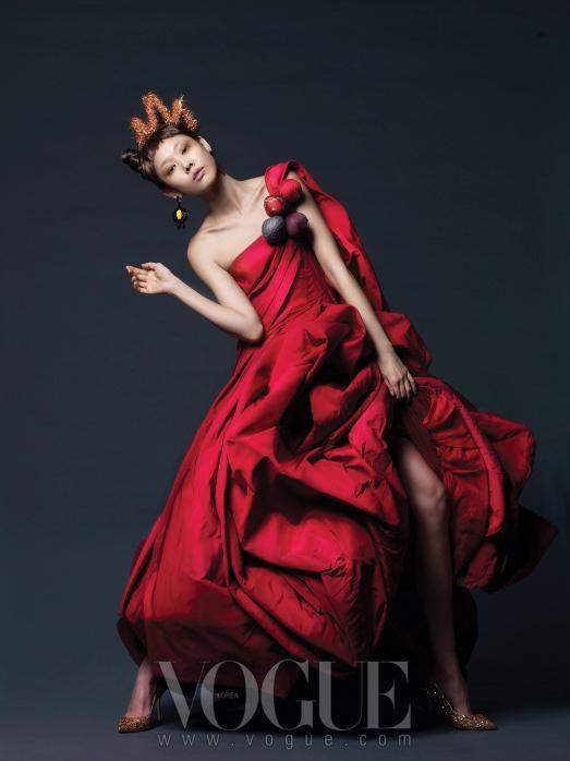 Christmas Editorial Vogue Korea December 2010 2