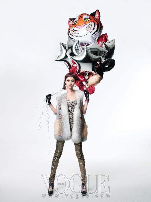 Christmas Editorial Vogue Korea December 2010 4