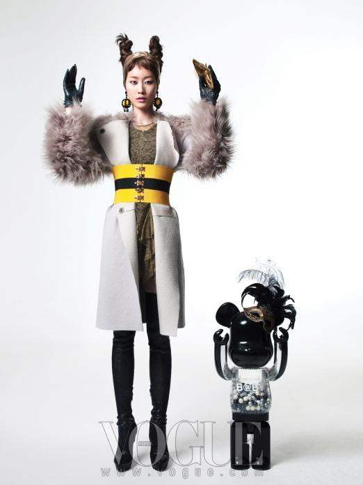 Christmas Editorial Vogue Korea December 2010 7