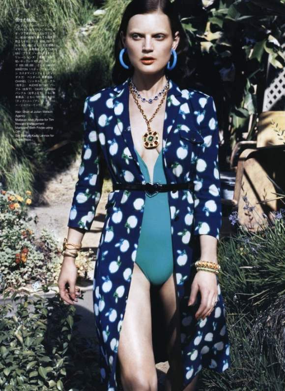 Guinevere Van Seenus Vogue Nippon January 2011 10