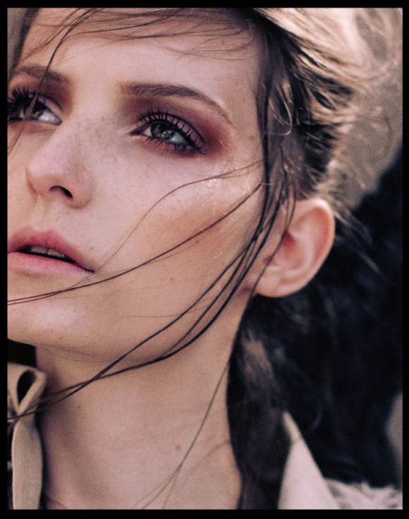Natalia Shueroff for Essenciale Spring 2011 Campaign 2