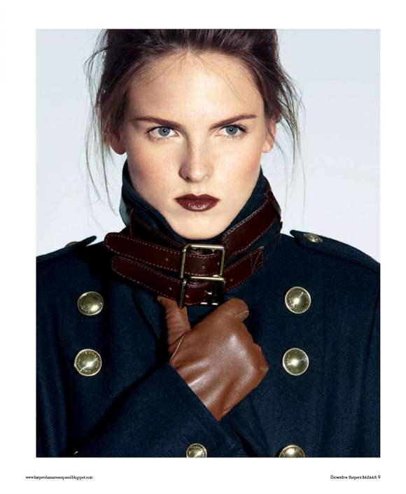 Polina Barbasova by Ronald James (Minimalismo Moderno Harper's Bazaar Mexico December 2010)