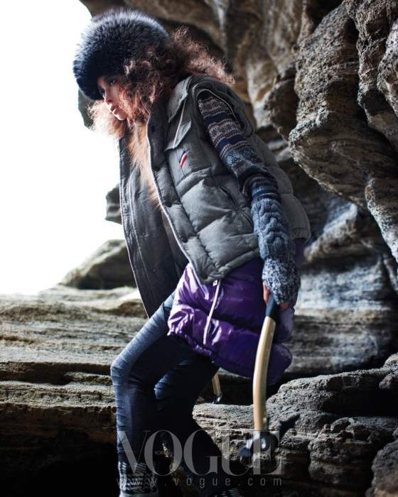 Song Ah for Vogue Korea December 2010 7