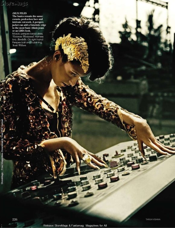 Tamara Moss for Vogue India December 2010 7