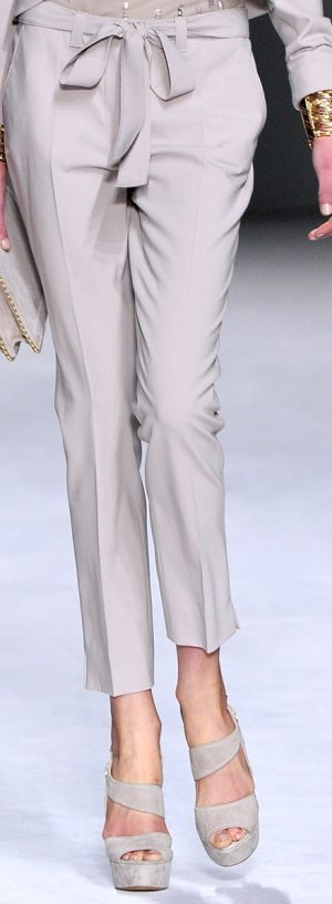 crop-pant trend spring 2011 Elie Saab