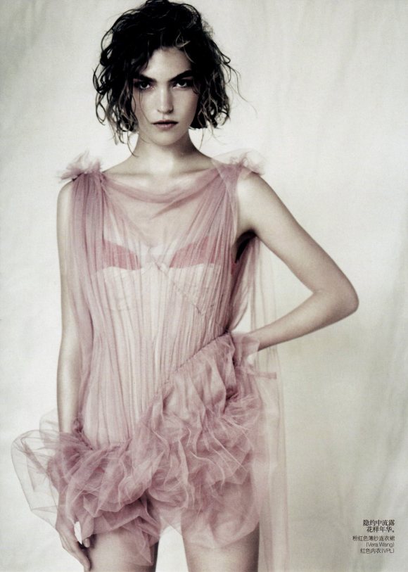 Arizona Muse Vogue China April 2011