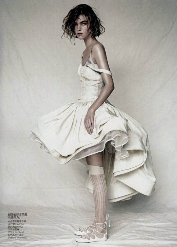 Arizona Muse Vogue China April 2011