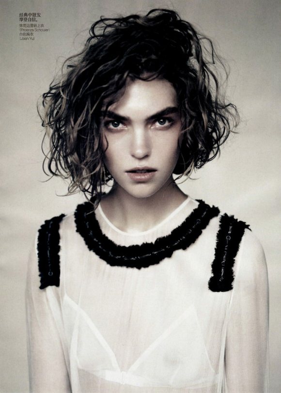 Arizona Muse Vogue China April 2011