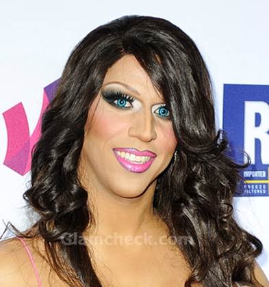 Jessica Wild at GLAAD Media Awards in Makeup gone horribly wrong