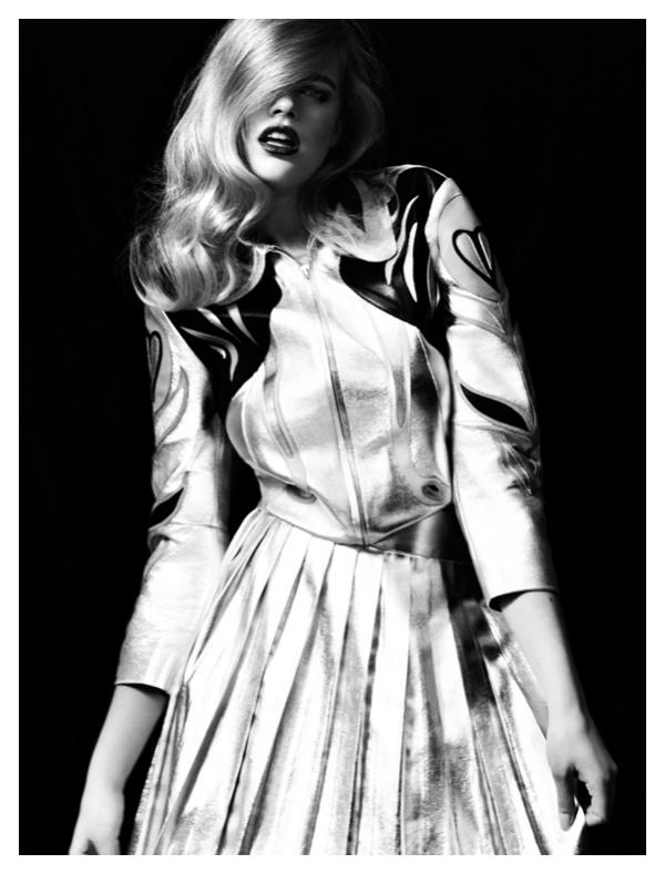 Valerie van der Graaf Vogue Turkey April