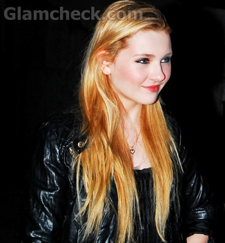 Abigail Breslin sports Blonde hair color