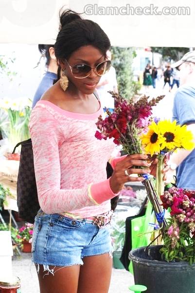 Laury Prudent looks every bit a diva in her short shorts