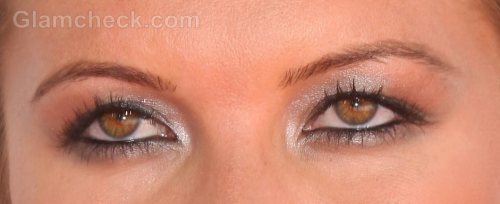 Sexy and sultry : Silver eye makeup