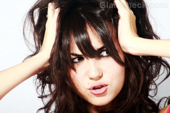 Oily Scalp : Causes and Remedies