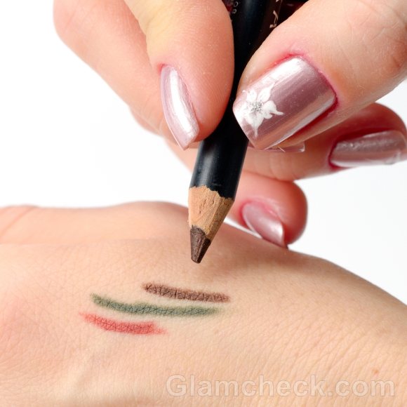 how to apply eyeliner choosing color