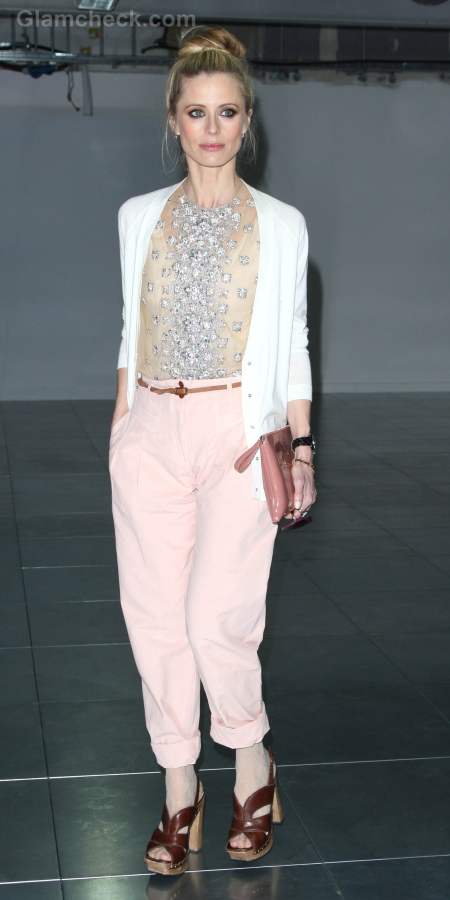 Laura Bailey’s Eclectic Outfit a Hit at Fall/Winter 2012 London Fashion Week