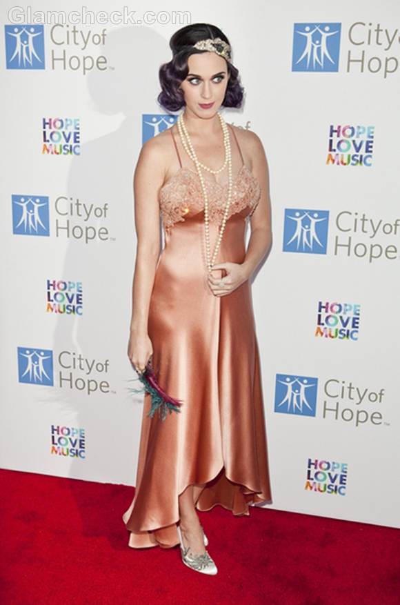 Katy Perry Pulls of Stunning 20s Look at Awards Gala