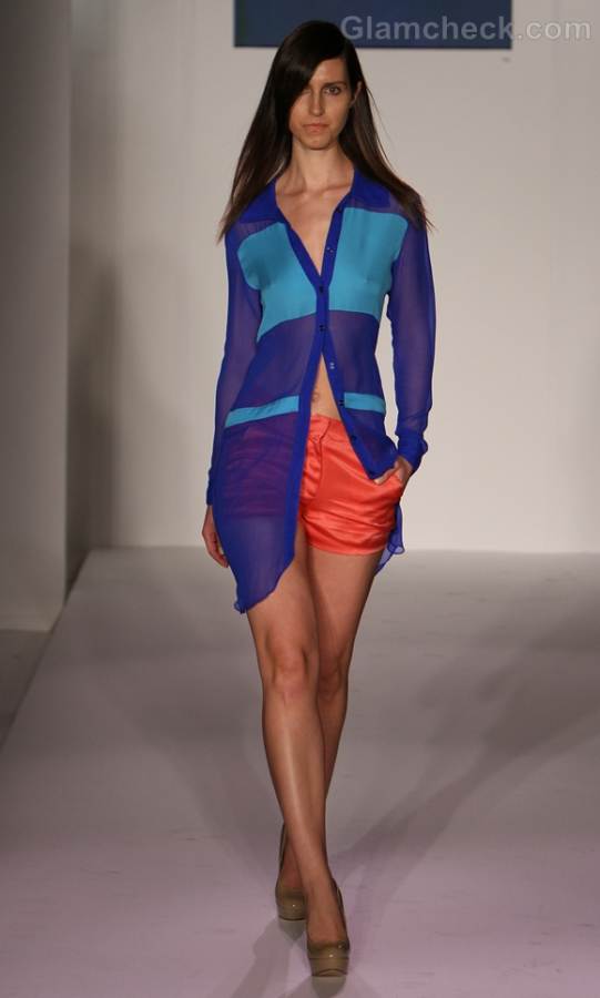 Style Pick of The Day: Color Blocked Long Chiffon Shirt