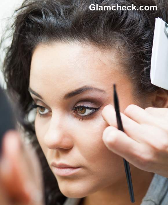 How to Apply Makeup in Winters – Step by Step Guide
