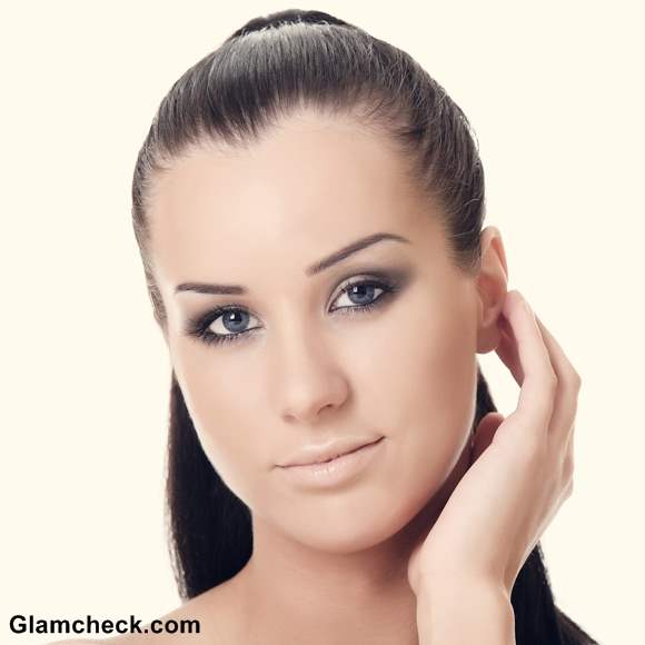 Everyday Makeup Grey Smokey Eyes Nude Lips