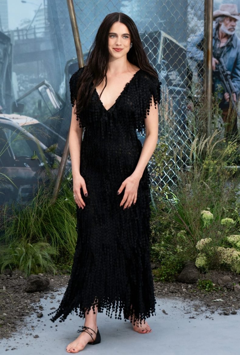 margaret-qualley-chanel-dog-stars-world-premiere