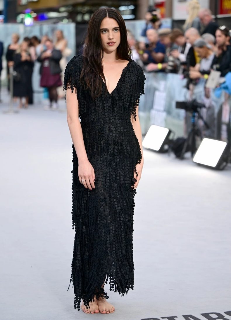 margaret-qualley-in-chanel-the-dog-stars-world-premiere